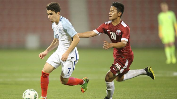 Pesepakbola berdarah Indonesia, Andri Syahputra mendapat pujian dari FA ketika membela Timnas Qatar U-18. Copyright: © AK BijuRaj/Getty Images