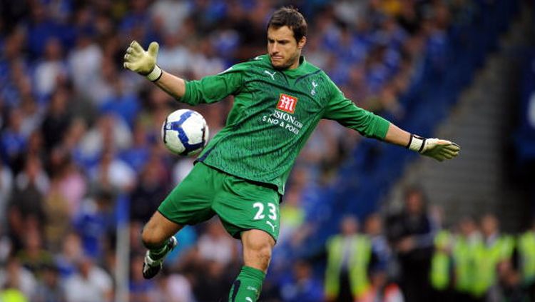 Carlo Cudicini kala membela Tottenham Hotspur Copyright: © Shaun Botterill/Getty Images