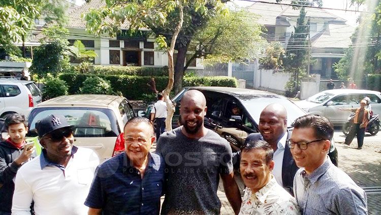 Kedatangan Carlton Cole di Graha Persib Bandung. Copyright: &copy; Muhammad Ginanjar/INDOSPORT