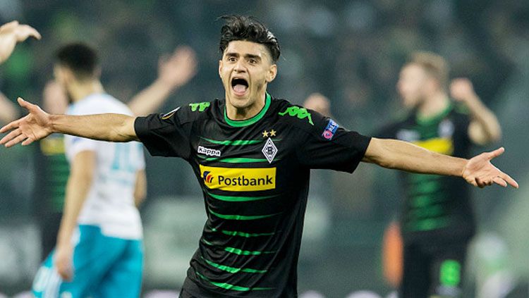 Klub Liga Italia, Inter Milan berpotensi dapatkan amunisi baru pada musim panas mendatang, Mahmoud Dahoud dari Borussia Dortmund dengan harga cuma-cuma. Copyright: © Christian Verheyen/Borussia Moenchengladbach via Getty Images