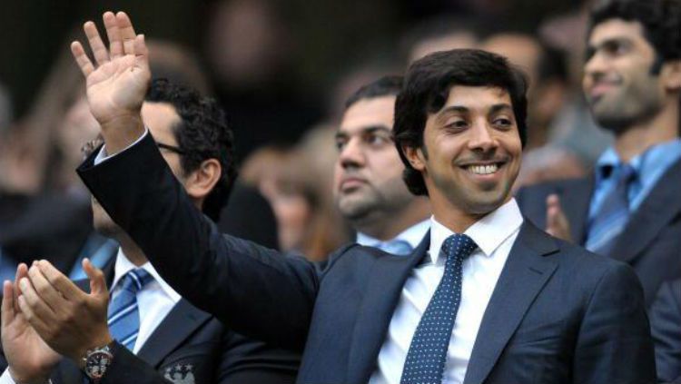 Sheikh Mansour bin Zayed al-Nahyan, pemilik Manchester City asal Abu Dhabi Group. Copyright: © Getty Images