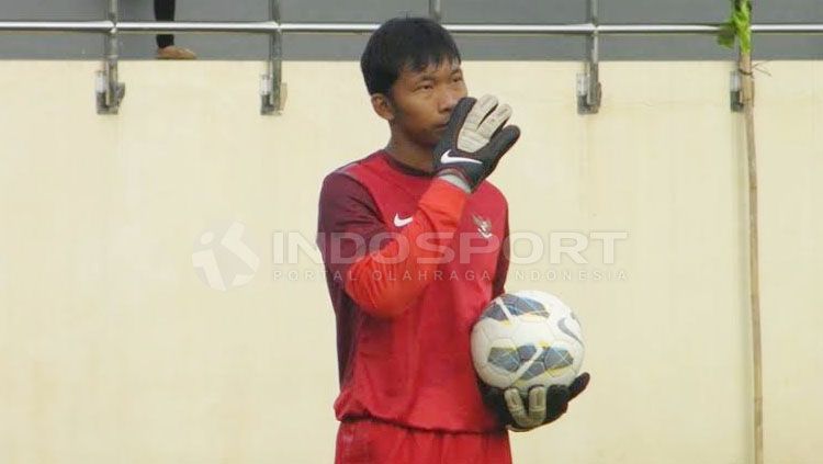Mantan Kiper Timnas U-19, Awan Setho Raharjo bergabung dengan tim PSIS Semarang. Copyright: © Ghozi El Fitra/INDOSPORT