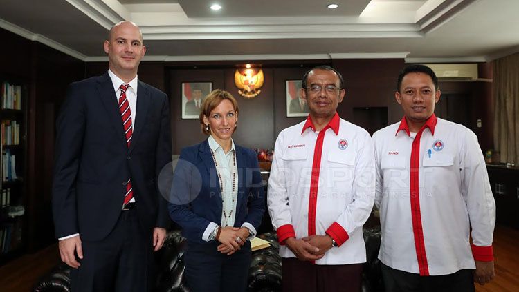 Sesmenpora menerima Duta Besar Hungaria untuk Jakarta, H.E. Judit Nemeth-Pach. Copyright: &copy; Info Kemenpora