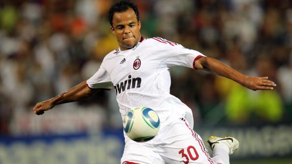 Alessandro Mancini saat membela AC Milan. Copyright: © Ned Dishman / Stringer / Getty Images