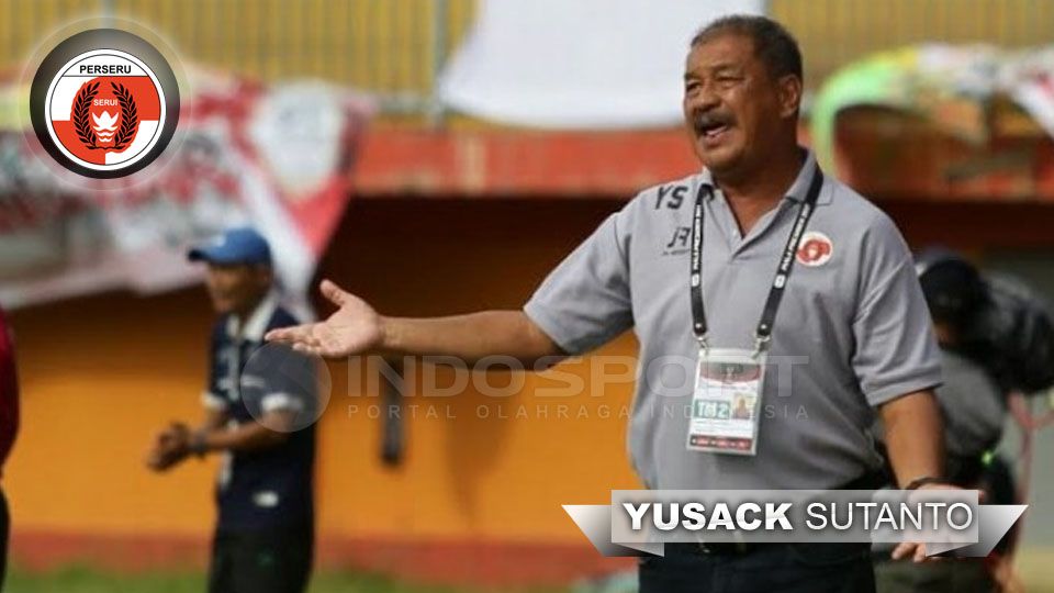 Yusack Sutanto pelatih Perseru Serui. Copyright: &copy; Indosport/SUCI RAHAYU/JUARA.NET