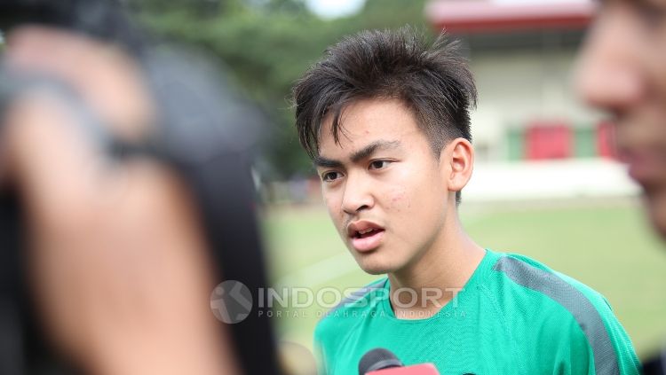 Khairul Imam Zakiri takjub dengan kecepatan para pemain lokal. Copyright: © Herry Ibrahim/INDOSPORT