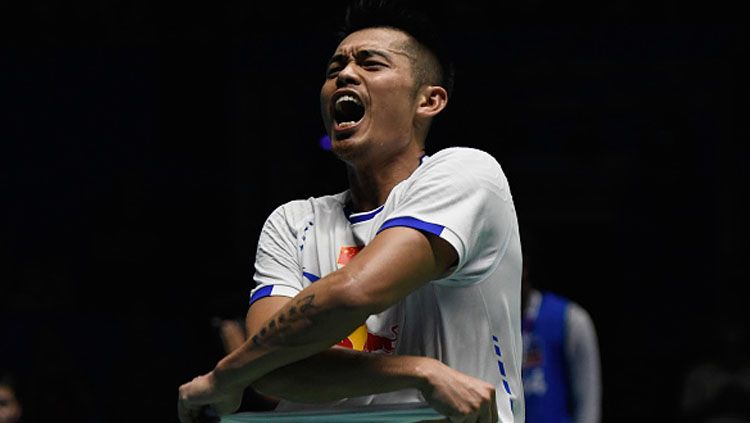 Lin Dan melakukan selebrasi usai kalahkan Lee Chong Wei. Copyright: © Allsport Co./Getty Images