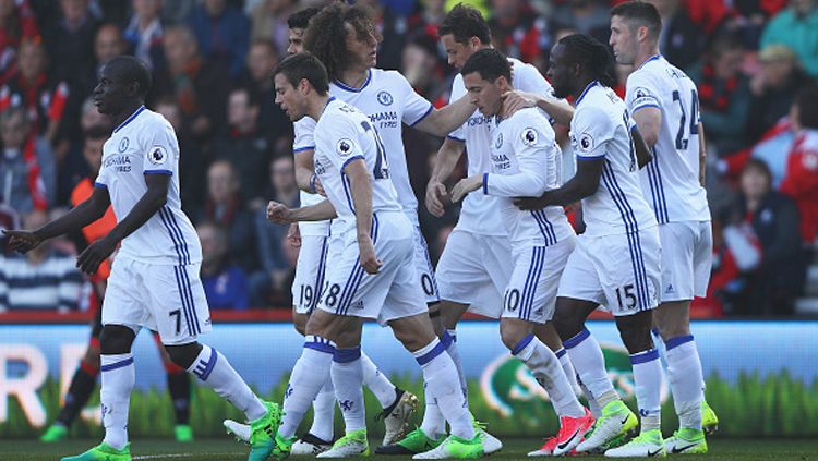 Skuat Chelsea rayakan keberhasilan membobol gawang Bournemouth. Copyright: &copy; Ian Walton/Getty Images