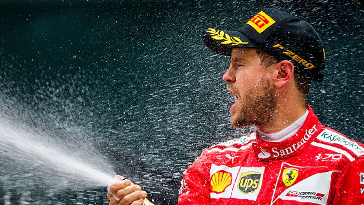 Pembalap Formula 1 Scuderia Ferrari, Sebastian Vettel, memiliki rencana sangat mulia yang bakal membuat tim asal Italia itu 'sujud syukur' di 2020. Copyright: © Peter J Fox/Getty Images