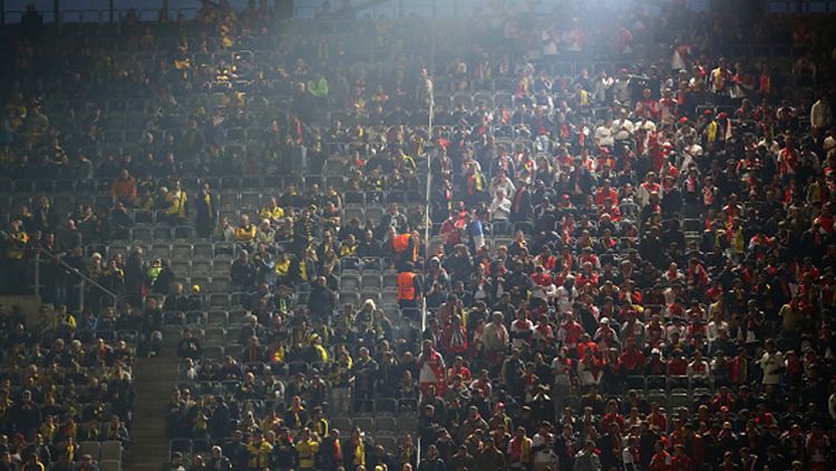 Suasana di Signal Iduna Park jelang laga antara Borussia Dortmund melawan AS Monaco. Copyright: © Dean Mouhtaropoulos/Bongarts/Getty Images