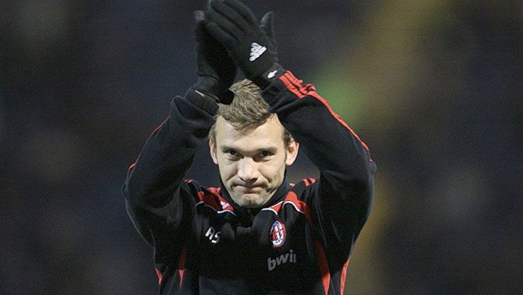 Legenda AC Milan, Andriy Shevchenko, juga menurunkan bakat bermain sepak bola ke putranya, Kristian. Adam Davy - EMPICS/PA Images via Getty Images. Copyright: © Adam Davy - EMPICS/PA Images via Getty Images