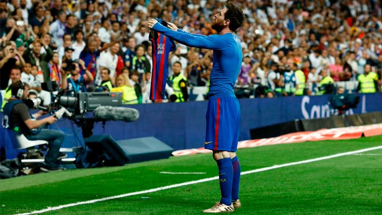 Selebrasi Messi usai cetak gol ke gawang Madrid. Copyright: © TWITTER