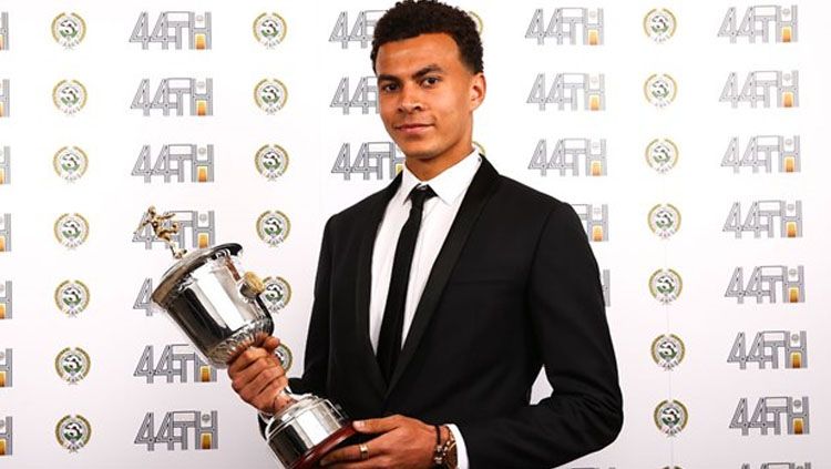 Dele Alli pemain terbaik versi Asosiasi Pesepakbola Profesional Inggris (PFA). Copyright: © thepfa