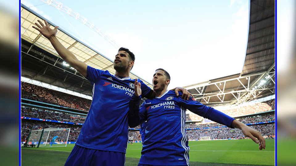 Dua pemain bintang Chelsea, Diego Costa dan Eden Hazard. Copyright: &copy; Richard Heathcote/Getty Images