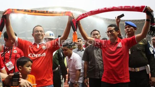 Anies Baswedan dan Sandiaga Uno Copyright: © Herry Ibrahim/Indosport