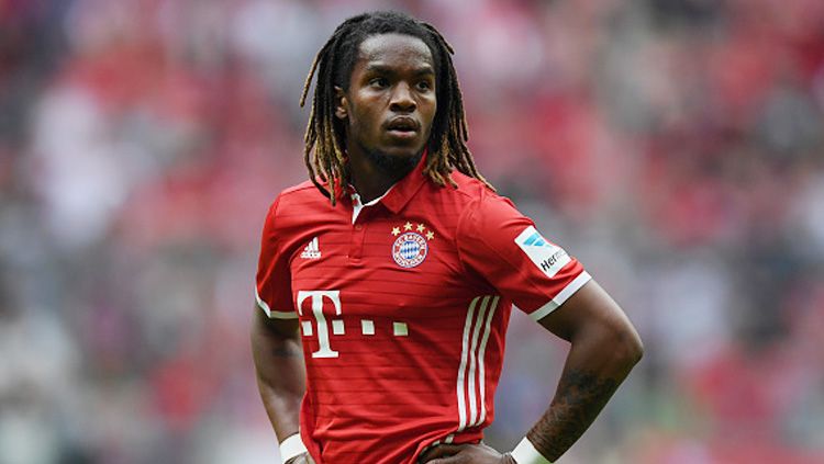 AC Milan kian sulit menggaet gelandang Lille Renato Sanches. Padahal, Franck Kessie kian dekat untuk bergabung dengan Barcelona. Copyright: © Matthias Hangst/Bongarts/Getty Images