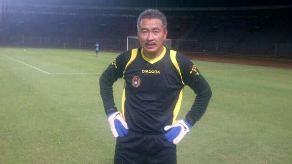 Mantan kiper Timnas Indonesia, Hermansyah. Copyright: © INDOSPORT