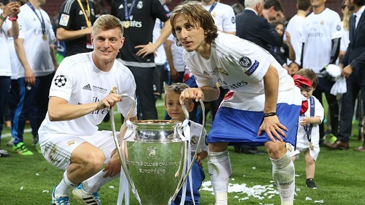 Toni Kroos dan Luka Modric saat kemenangan Real Madrid di final Liga Champions 2016/17 Copyright: © VI Images via Getty Images