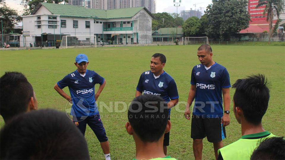 Mahruzar Nasution, pelatih PSMS Medan. Copyright: © Kesuma Ramadhan/Indosport