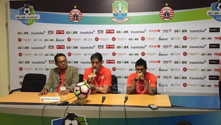 Persija Jakarta gelar konferensi pers usai pertandingan. Copyright: &copy; Muhammad Adiyaksa/INDOSPORT