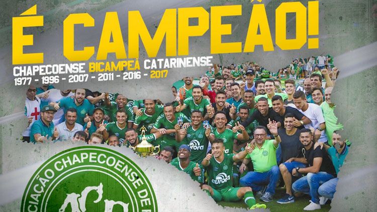 Chapecoense meraih gelar juara Santa Catarina 2017. Copyright: © @fut_galacticos