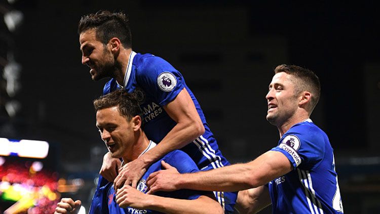 Selebrasi para pemain Chelsea usai membobol gawang The Boro. Copyright: &copy; Chelsea FC via Getty Images