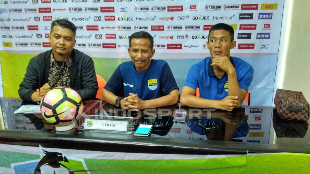 Pelatih Persib Bandung, Djajang Nurdjaman. Copyright: &copy; Taufik Hidayat/INDOSPORT