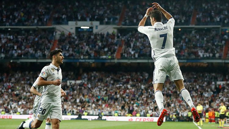 Aksi Cristiano Ronaldo melakukan selebrasi. Copyright: &copy; Helios de la Rubia/Real Madrid via Getty Images