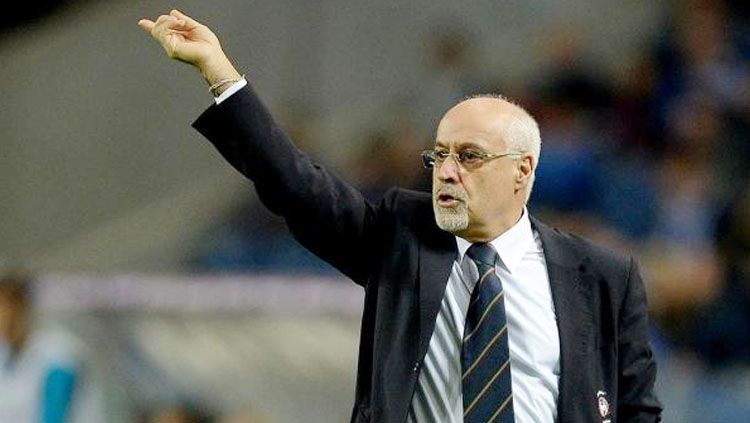 Pelatih asal Portugal, Nelo Vingada resmi tangani Timnas Malaysia. Copyright: &copy; The Fan Garage
