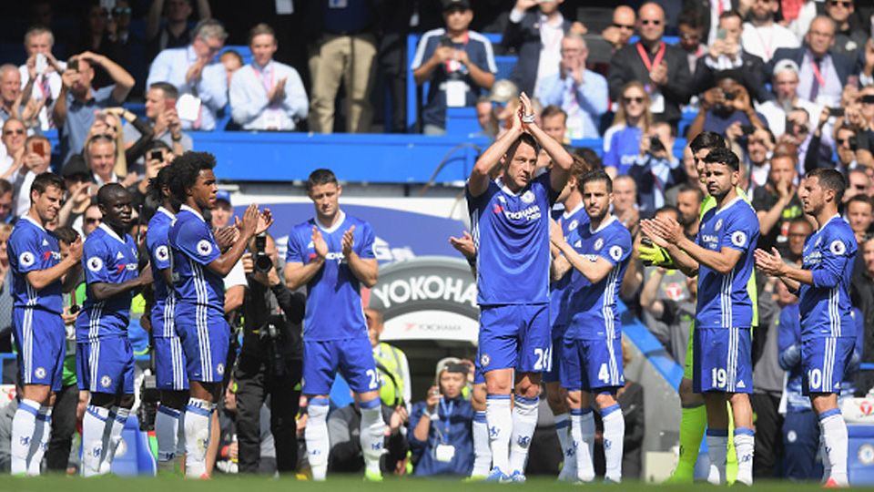 Legenda Chelsea, John Terry, ternyata pernah tertarik dan nyaris bergabung dengan AC Milan beberapa tahun lalu semasa dirinya masih berkarir sebagai pemain. Copyright: © Michael Regan/Getty Images