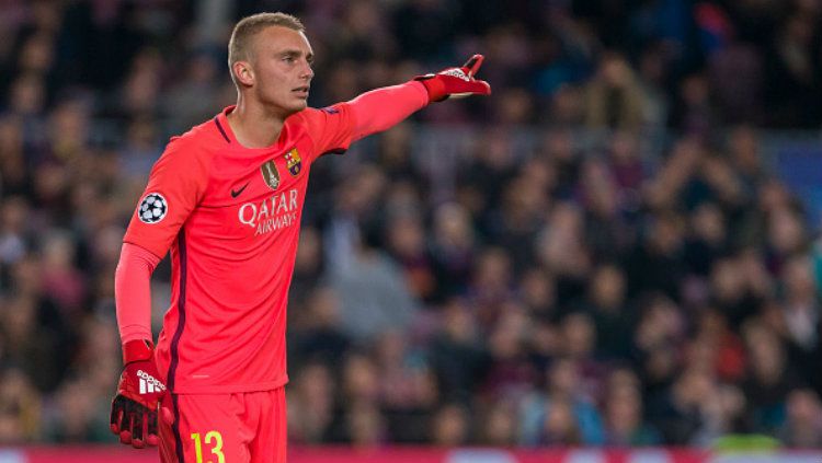 Kiper Barcelona, Jasper Cillessen, dikabarkan akan merapat ke Everton. Copyright: © Urbanandsport/NurPhoto via Getty Images