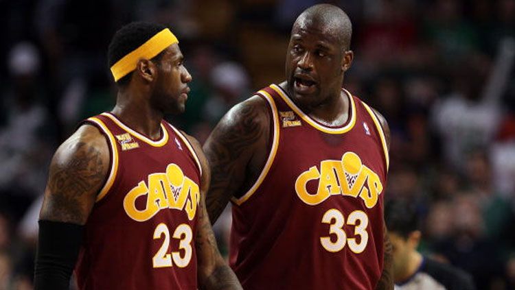 Shaquille O'Neal dan LeBron James. Copyright: © Jim Rogash/Getty Images
