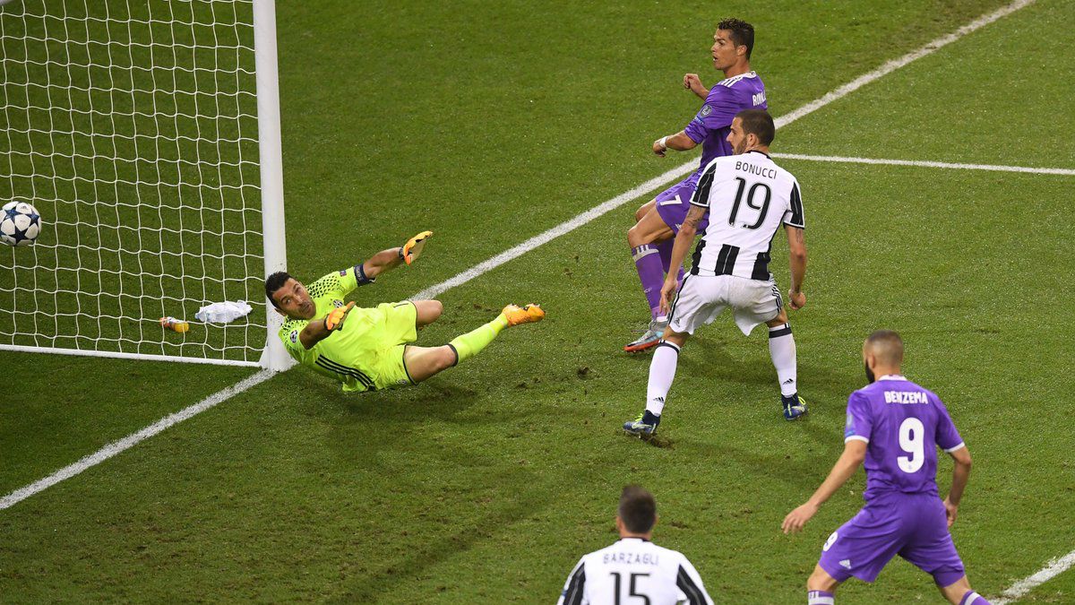 Juventus vs Real Madrid saat bertemu di Final Liga Champions 2017 lalu. Copyright: © Twitter/@ChampionsLeague