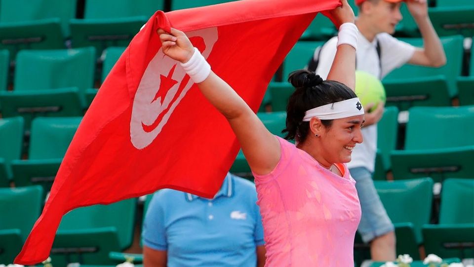 Petenis Tunisia, Ons Jabeur, mencatatkan prestasi baru bagi petenis wanita Arab pertama yang menembus 10 besar peringkat besar dunia. Copyright: © getty images