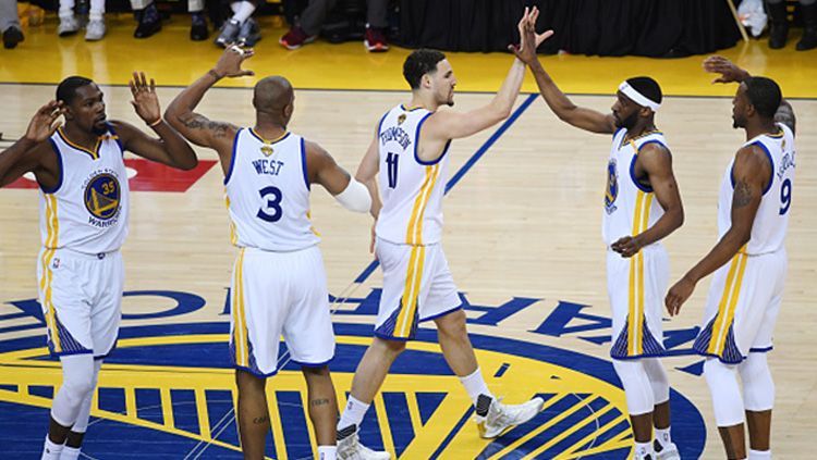 Golden State Warriors menang atas Cleveland Cavaliers. Copyright: © getty images