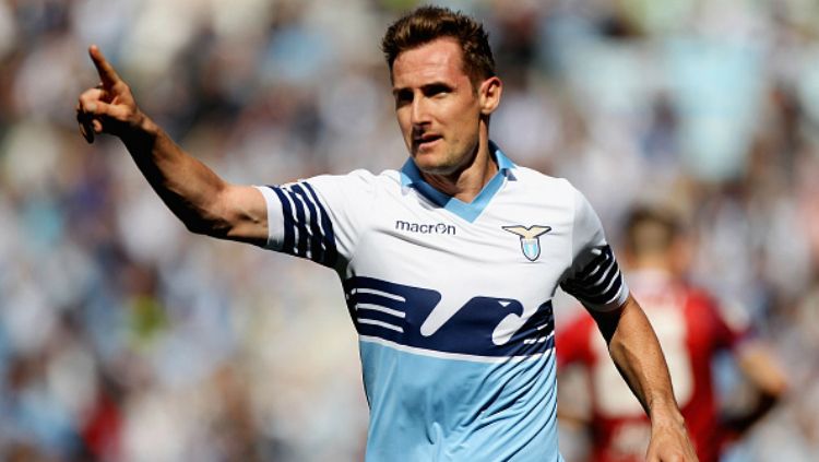 Miroslav Klose saat masih berseragam Lazio. Copyright: © Paolo Bruno