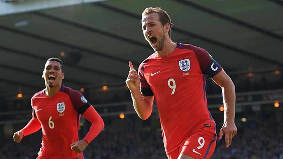 Harry Kane (kanan), striker Timnas Inggris. Copyright: © getty images