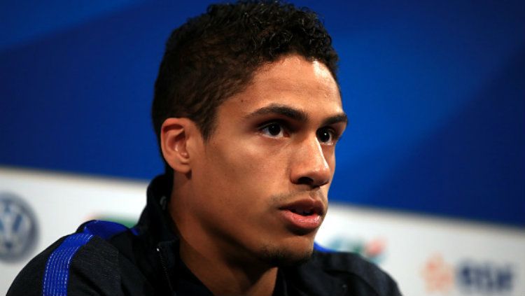 Mencari pengganti Raphael Varane di Real Madrid. Copyright: © John Walton/PA Images via Getty Images