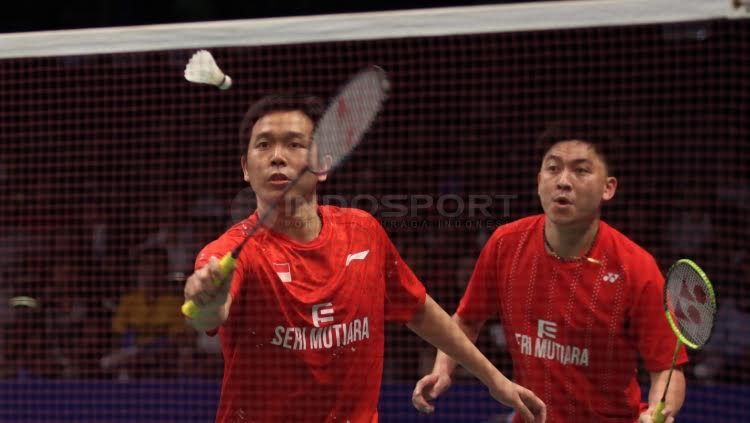 Hendra Setiawan dan Tan Boon Heong gagal melangkah ke babak perempatfinal Indonesia Open 2017. Copyright: © Herry Ibrahim/Indosport.com