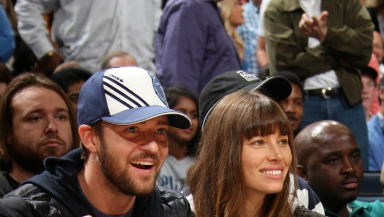 Justin Timberlake dan Jessica Biel menyaksikan laga Memphis Grizzlies. Copyright: © Sport Illustrated