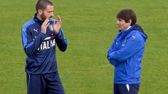 Antonio Conte dan Leonardo Bonucci ketika memperkuat Timnas Italia. Copyright: © Getty Images