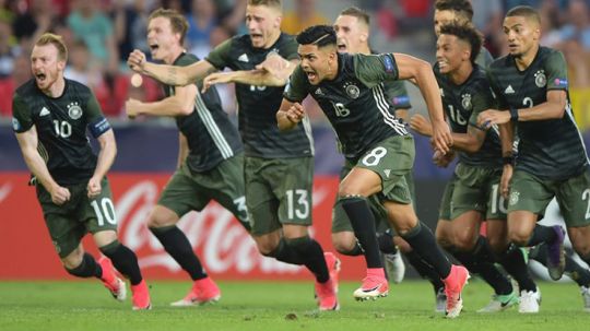 Timnas U-21 Jerman di perhelatan Euro U-21 Copyright: © Mirror