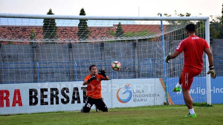 Jandia Eka Putra kembali berlatih bersama skuat utama Semen Padang. Copyright: © Taufik Hidayat/INDOSPORT