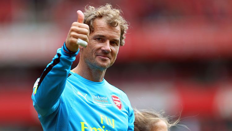 Mantan kiper Arsenal, Jens Lehmann, merupakan kiper dengan kartu merah terbanyak. Copyright: © INDOSPORT