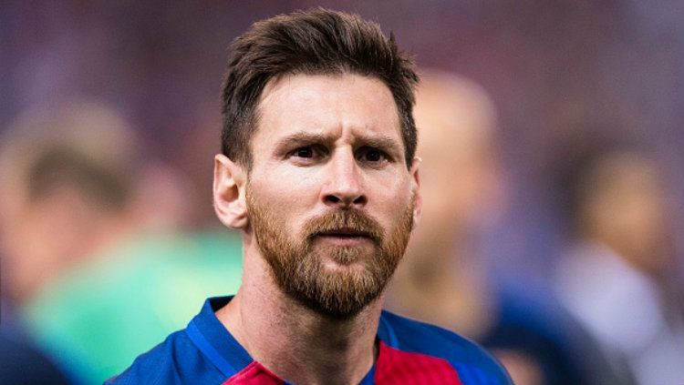 Bintang Barcelona, Lionel Messi resmi memperpanjang kontraknya. Copyright: © Power Sport Images/Getty Images