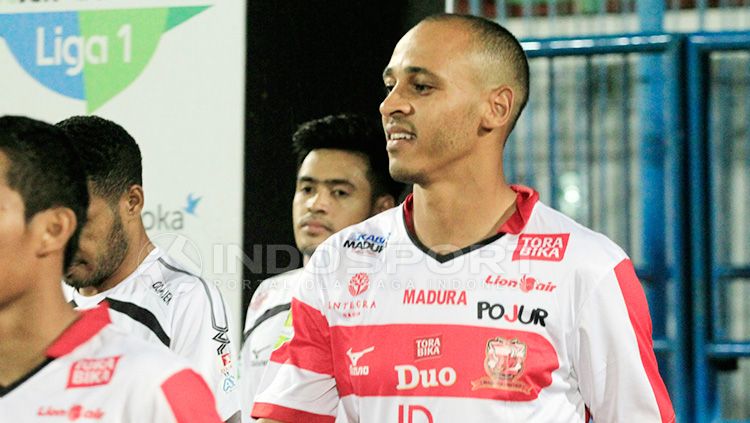 Marquee player Madura United FC, Peter Odemwingie. Copyright: © Taufik Hidayat/INDOSPORT