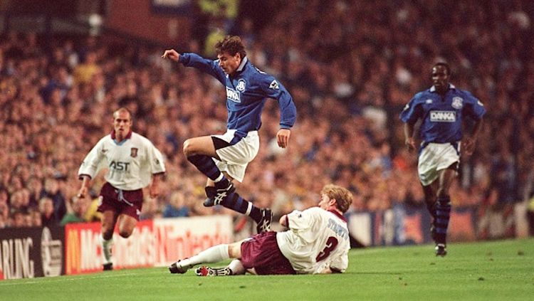 Andrei Kanchelskis saat masih memperkuat Everton. Copyright: © INDOSPORT