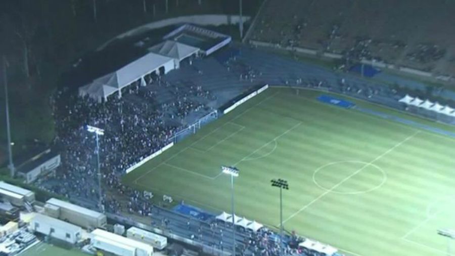 Lapangan latihan Real Madrid dan Manchester United di UCLA Los Angeles Copyright: © Mirror