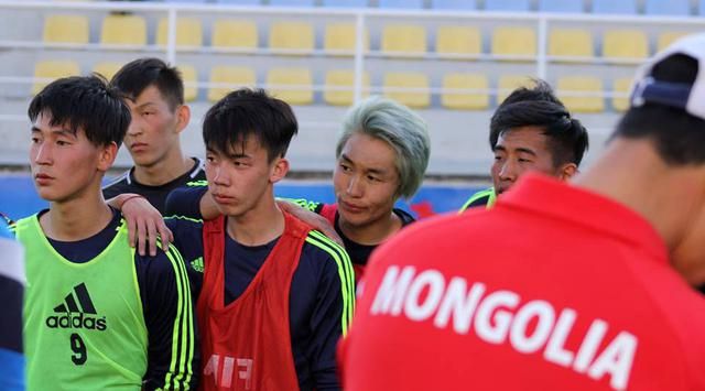 Para pemain Timnas Mongolia U-22. Copyright: © Federasi Sepakbola Mongolia