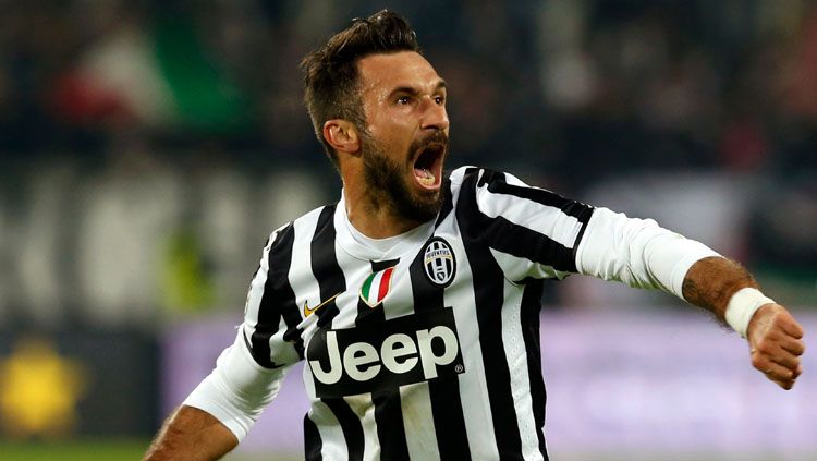 Mirko Vucinic selebrasi saat masih berseragam Juventus. Copyright: © INDOSPORT